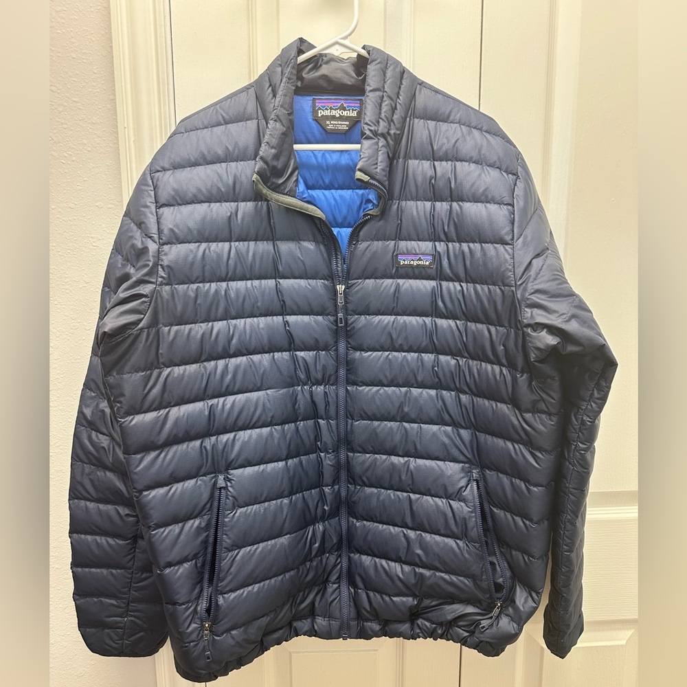 Patagonia Men's Dark Blue Puffer Jacket